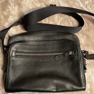 💕Coach messenger bag💕